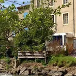 Riverside 4 Bed House Full Of Character And Charm Σπίτι διακοπών *