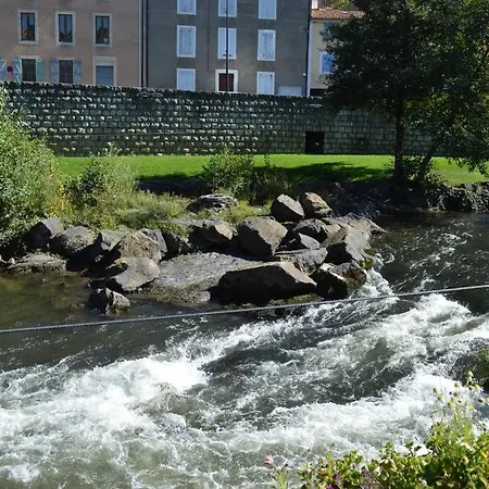Holiday home Riverside 4 Bed House Full Of Character And Charm *