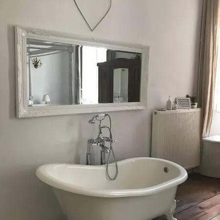 Riverside 4 Bed House Full Of Character And Charm *