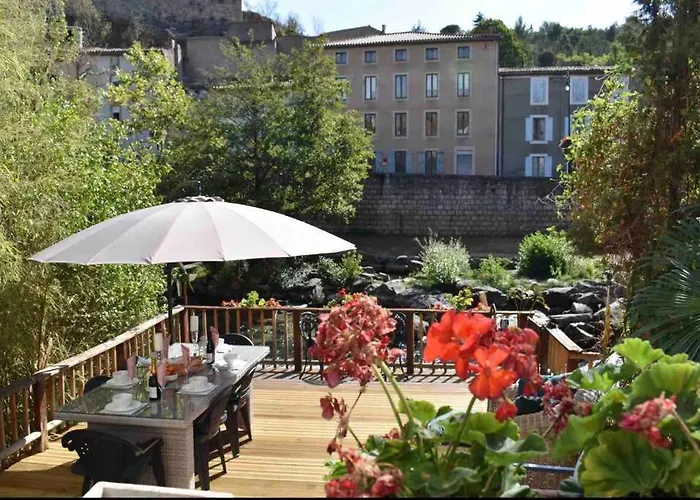 Riverside 4 Bed House Full Of Character And Charm Hébergement de vacances