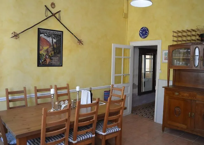 Riverside 4 Bed House Full Of Character And Charm Hébergement de vacances