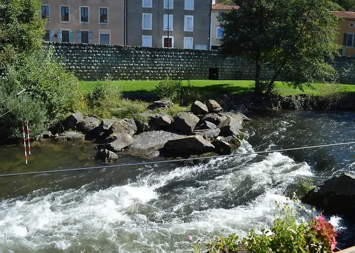Hébergement de vacances Riverside 4 Bed House Full Of Character And Charm *