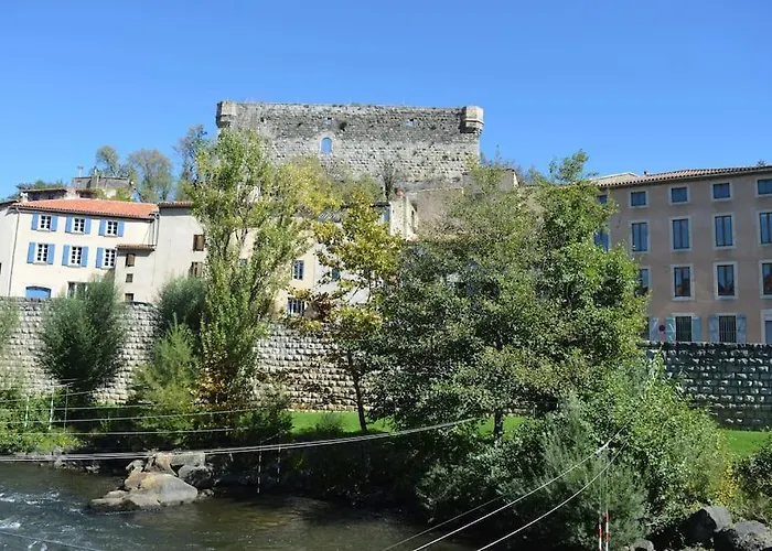 Hébergement de vacances Riverside 4 Bed House Full Of Character And Charm