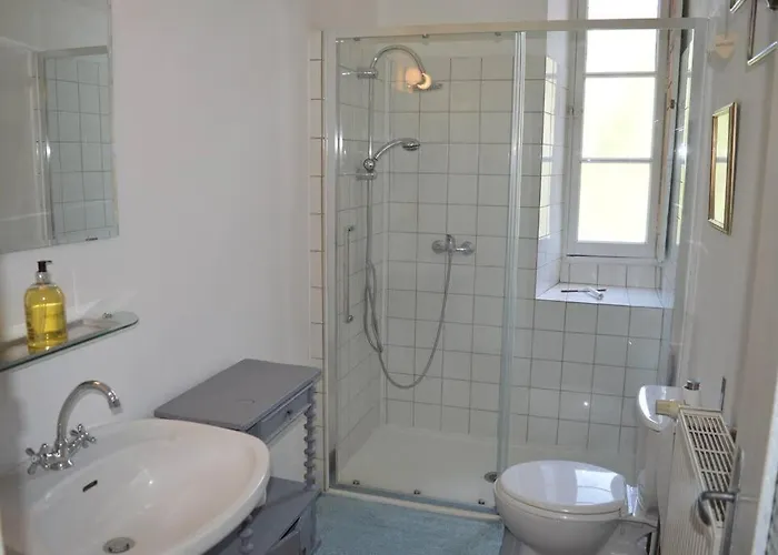 Hébergement de vacances Riverside 4 Bed House Full Of Character And Charm